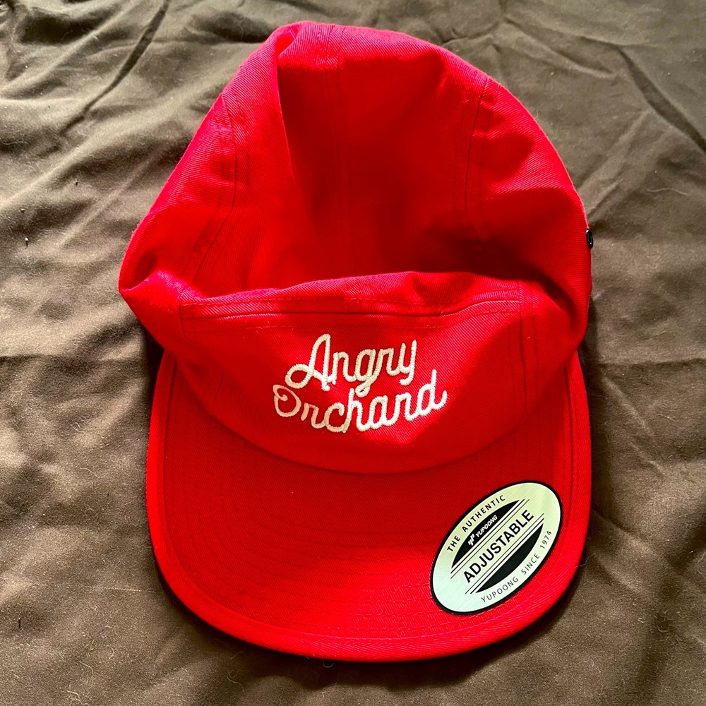 Angry Orchard Red Cap